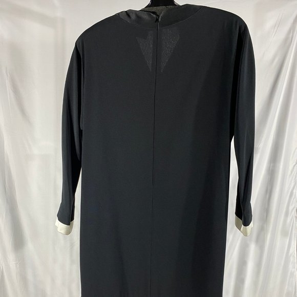 Caroma - Dress - Picture 3 of 7